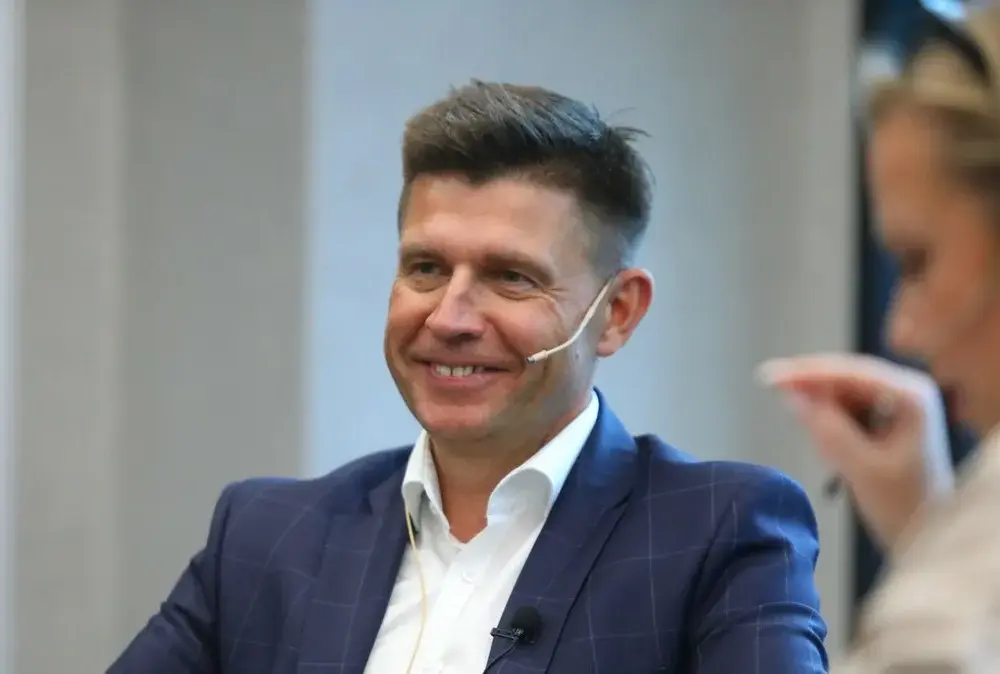 Gdzie jest Ryszard Petru? Odkryj jego aktualną lokalizację i działania