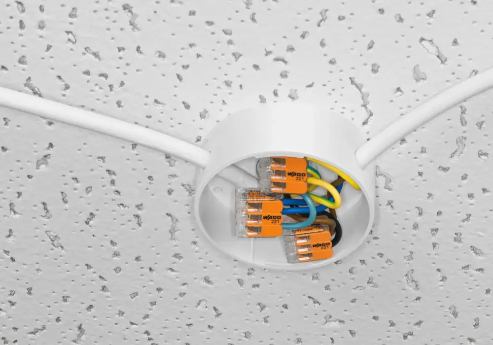 Wymiana instalacji elektrycznej bez kucia - Jak zrobić to mądrze?