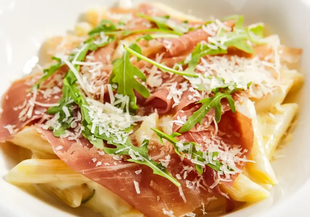 Makaron z szynką parmeńską - idealny w 20 minut?