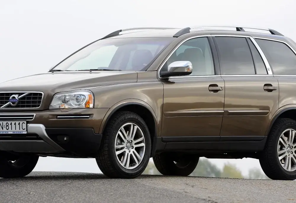 Volvo XC90 jaki silnik wybrać - uniknij kosztownych błędów przy wyborze