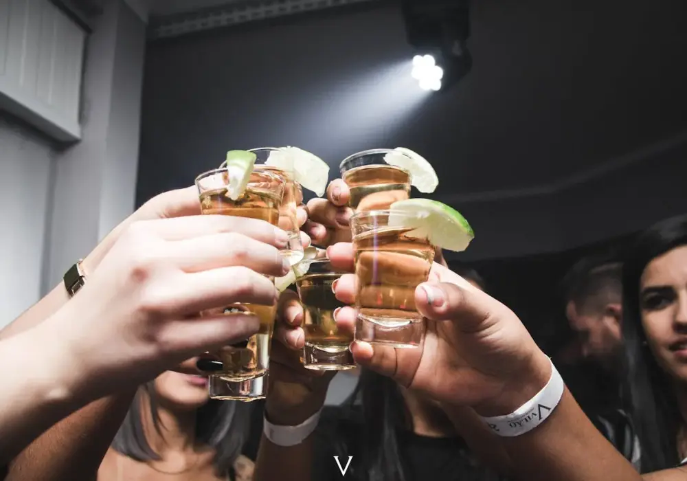 Margarita: Tequila czy Mezcal? Odkryj kluczową różnicę smaku