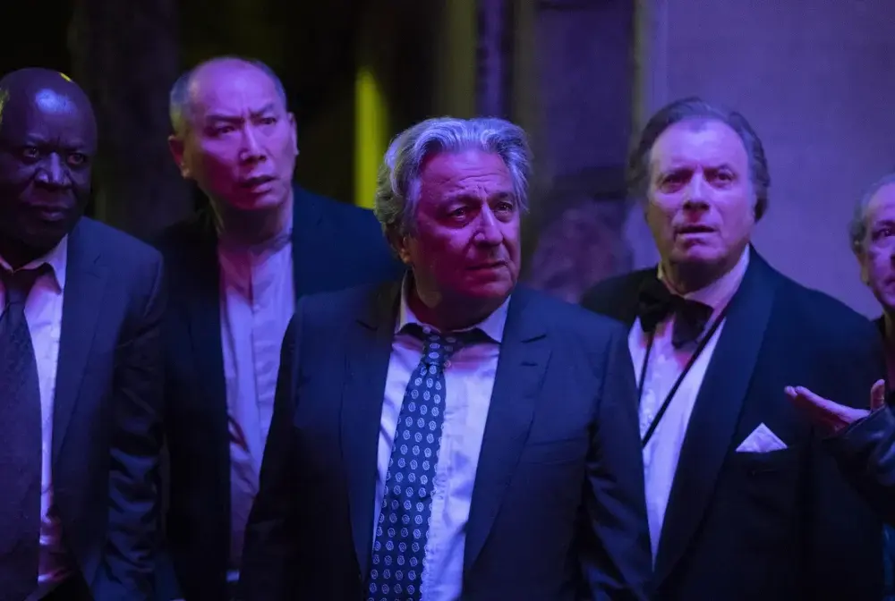 Za jakie grzechy, dobry Boże: Recenzja filmu pełnego humoru