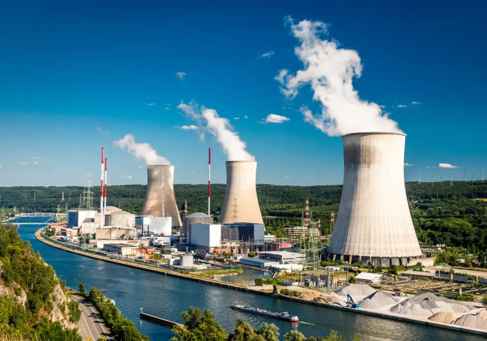 Jak wygląda elektrownia atomowa? Odkryj jej tajemnice i budowę
