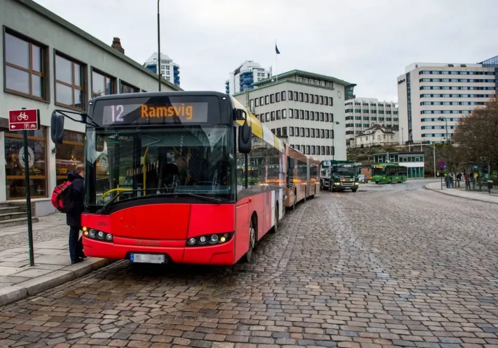 Ile zarabia kierowca autobusu w Norwegii? Zaskakujące stawki i warunki pracy
