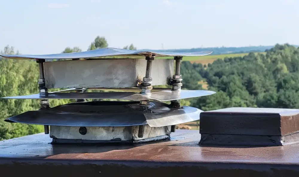 Jak zrobić daszek na komin? Kompletny poradnik DIY