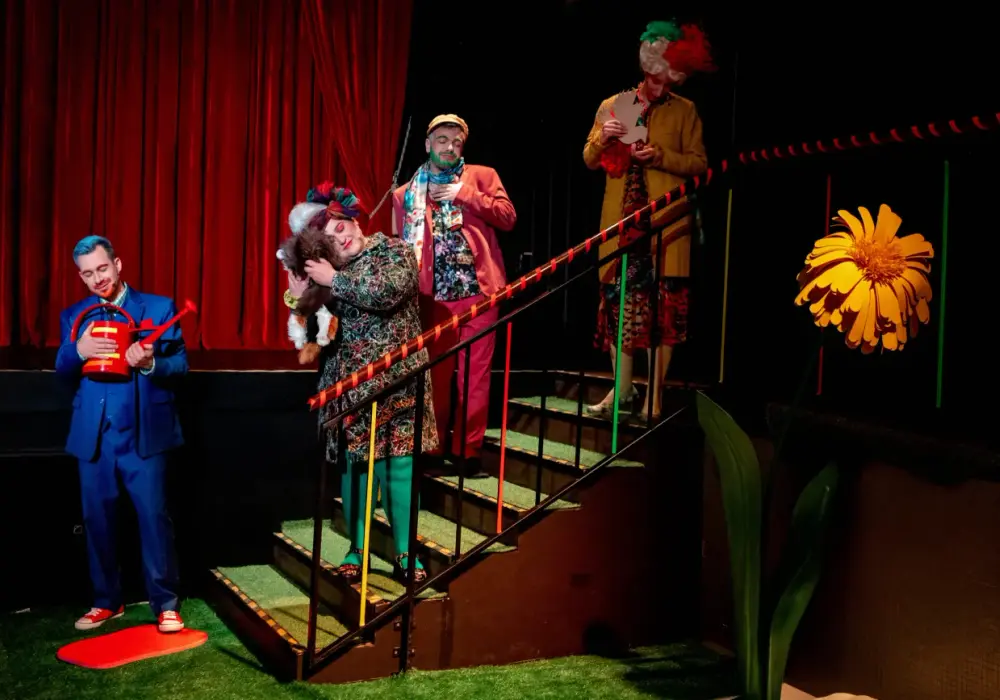 Teatr po angielsku w Polsce: Przewodnik i bilety