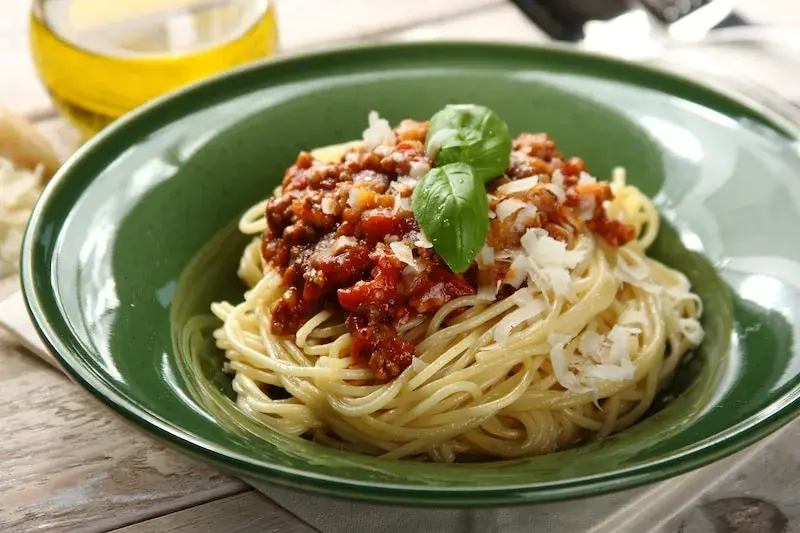 Najlepsze przepisy na spaghetti na YouTube, które musisz spróbować