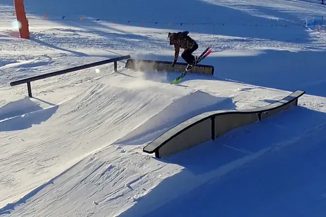 Najlepsze snowparki w Polsce: gdzie jeździć na nartach i snowboardzie