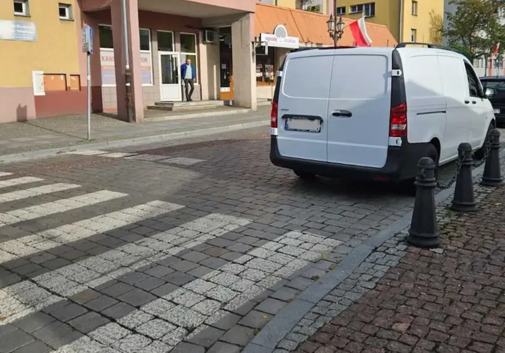 Droga dla pieszych - jak parkować i unikać mandatów?