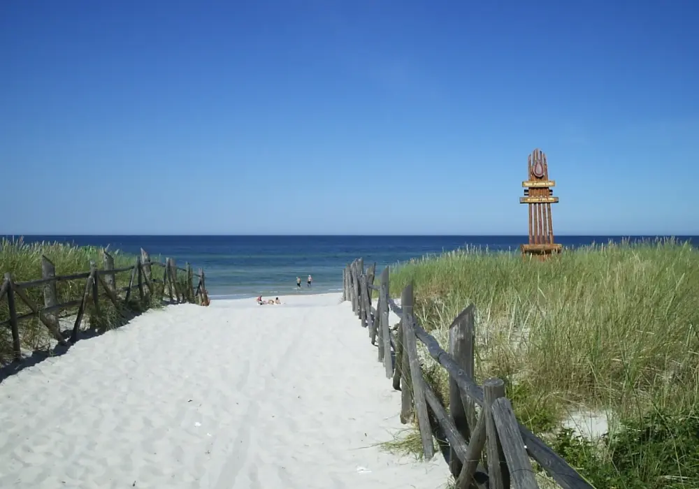 Plaża w Lubiatowie - Odpocznij bez tłumów. Praktyczny poradnik