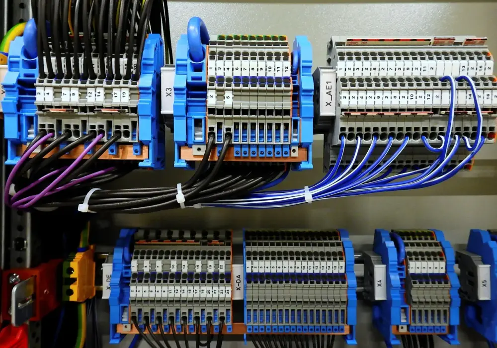 Układ TN-S - Bezpieczeństwo i stabilność instalacji elektrycznej