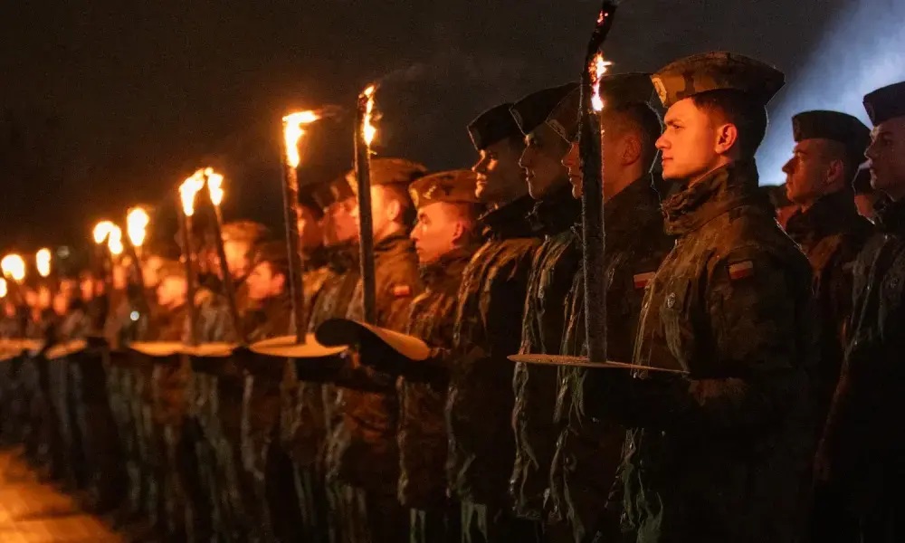 Capstrzyk - wojskowy sygnał wieczorny i uroczysty przemarsz