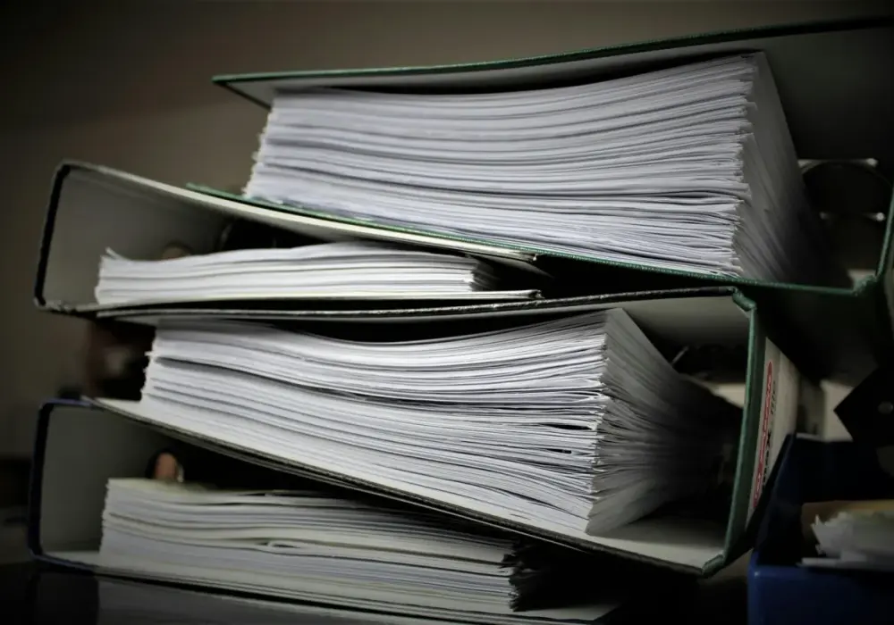 Jak wydrukować księgę wieczystą? Instrukcja krok po kroku i status prawny
