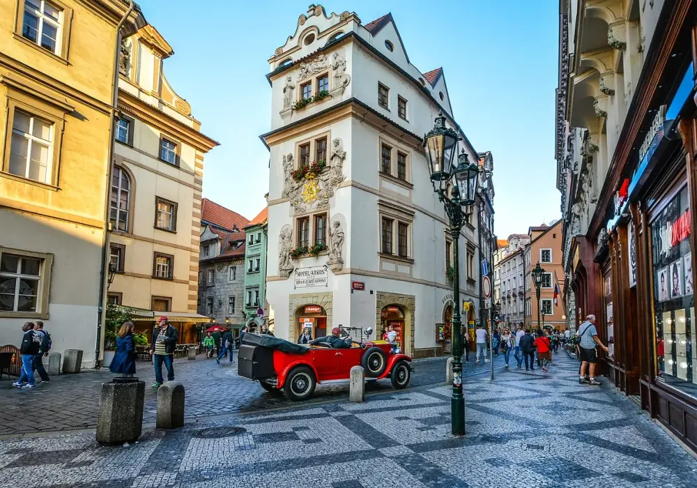 Złota Uliczka Praga - Odkryj sekrety i uniknij tłumów