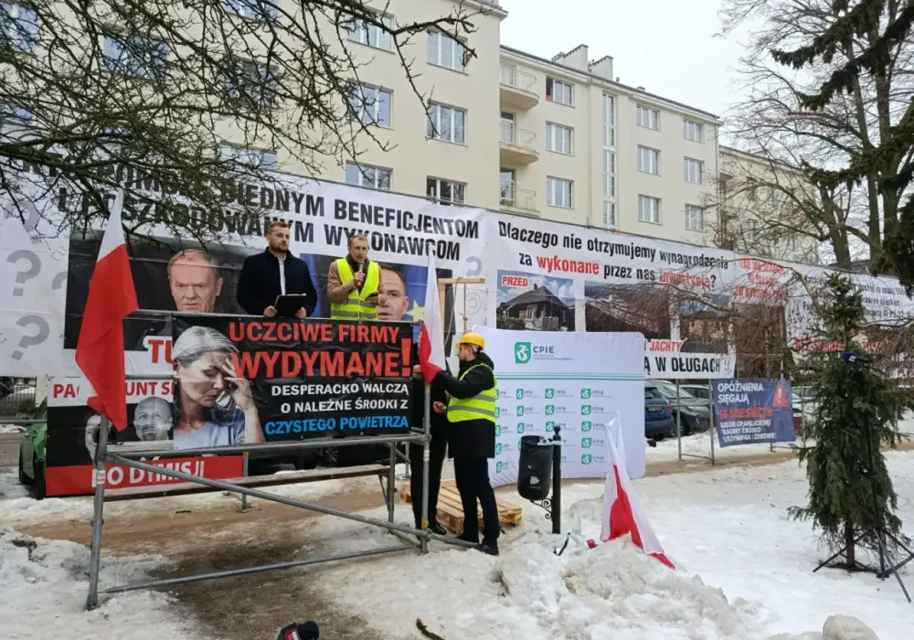 Wypłata środków z Czystego Powietrza - kiedy przelew się spóźnia?
