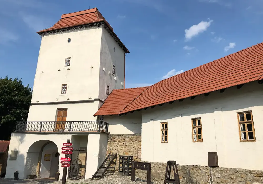 Zamek w Śląskiej Ostrawie: historia, atrakcje i praktyczne informacje dla turystów