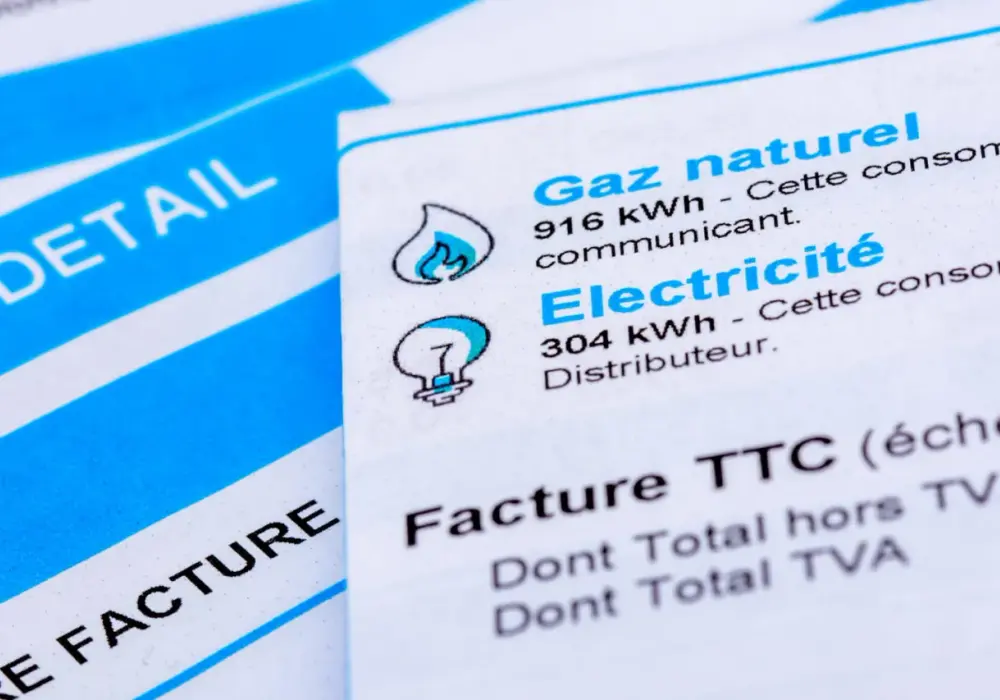 Combien de kWh par mois pour 4 personnes ? Évitez les surprises sur votre facture