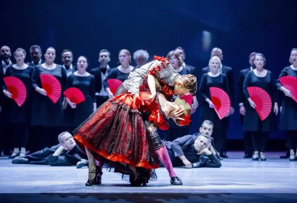 Chorus Opera w Teatrze Wielkim - niezwykłe widowisko, które musisz zobaczyć