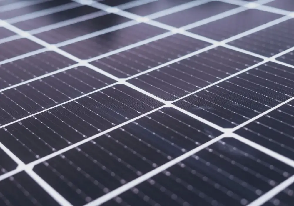 Stacja solarna: Jak działa i jakie daje korzyści? Poznaj fakty