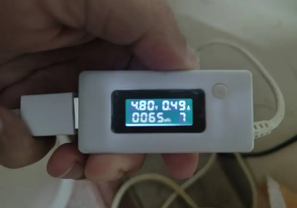 Ładowanie pada PS5 ładowarką od telefonu? Sprawdź, jak to zrobić!