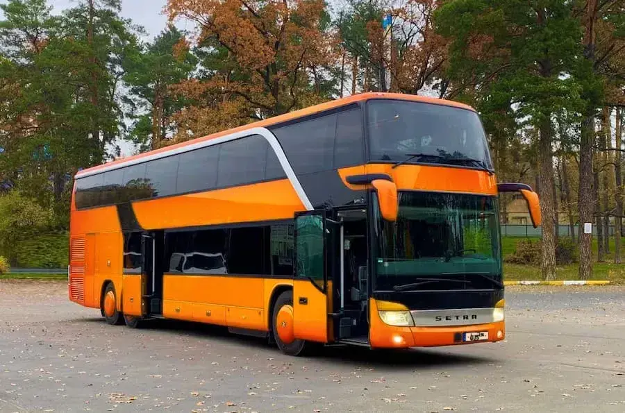Jak dojechać z Sarbinowa do Mielna - szybkie i tanie opcje transportu