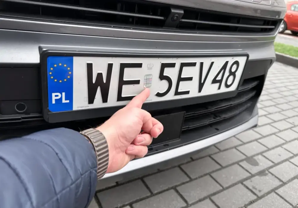 Ile się czeka na dowód rejestracyjny - Co zrobić, gdy urząd zwleka?