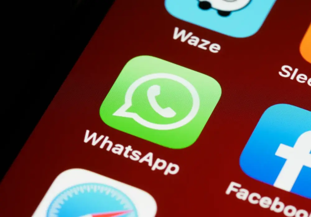 Ikonki w telefonie - co oznaczają? Nie zgaduj, zrozum status!