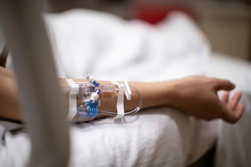 Ile trwa śmierć kliniczna? Zaskakujące fakty i różnice czasowe