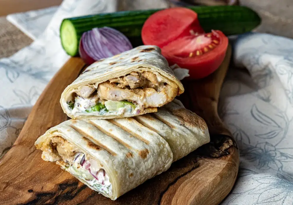 Domowy wrap z mięsem - Jak zrobić idealny, soczysty kebab?