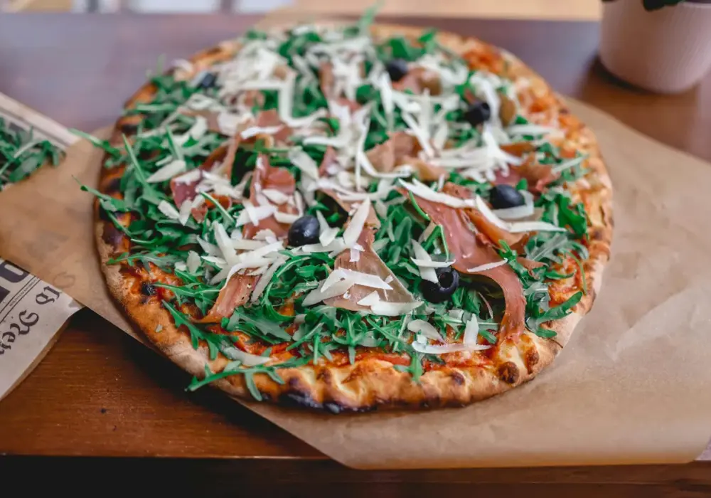 Pizza z Prosciutto - Przepis na Idealny Balans Smaku
