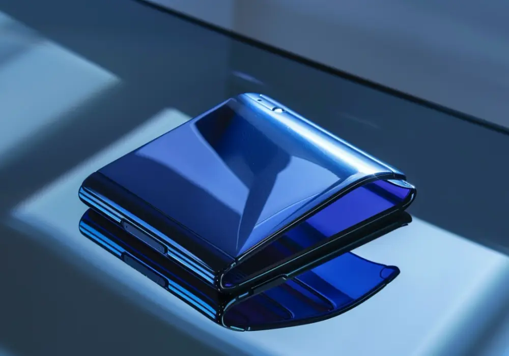 Legenda wraca - nowy składany Motorola Razr V3 na wzór kultowego