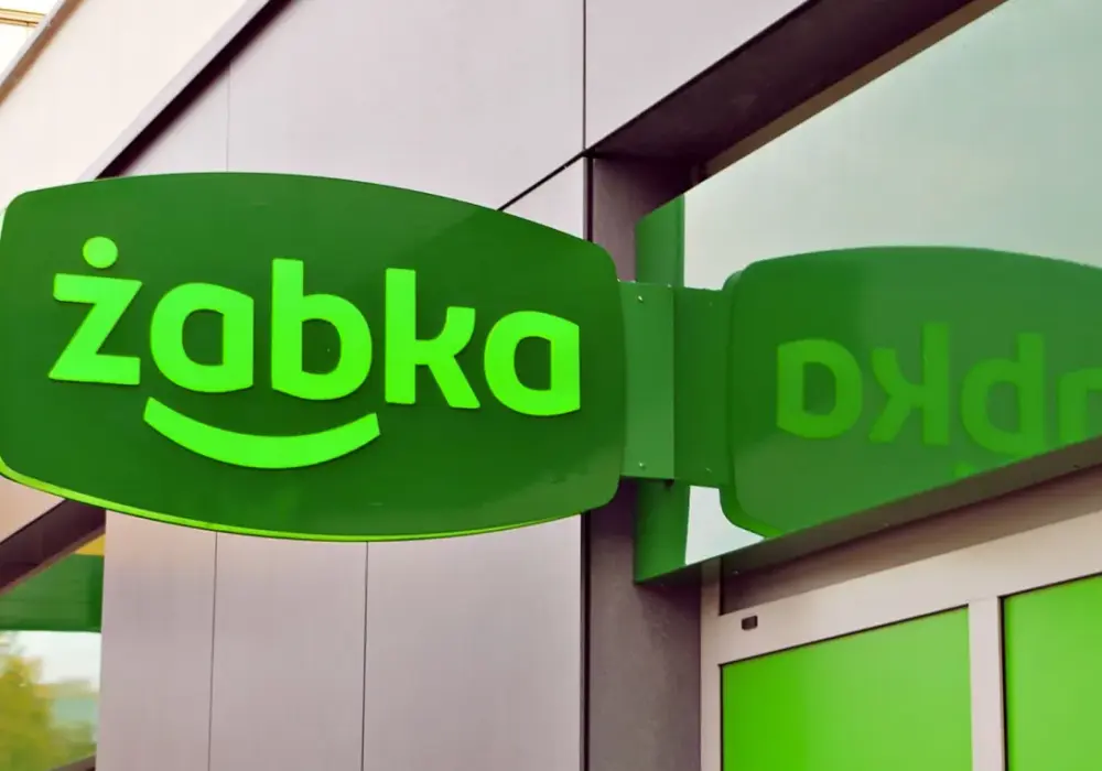 Zarobki 16-latka w Żabce - Ile na rękę i jakie warunki?