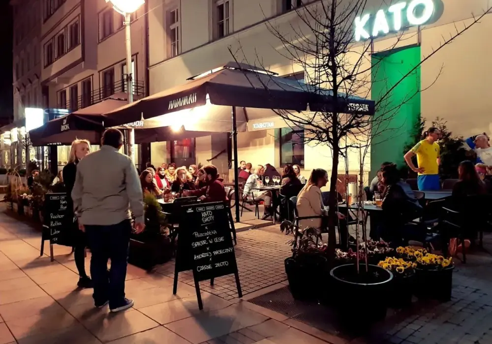 Złoty Osioł Katowice: Co musisz wiedzieć o wege legendzie?