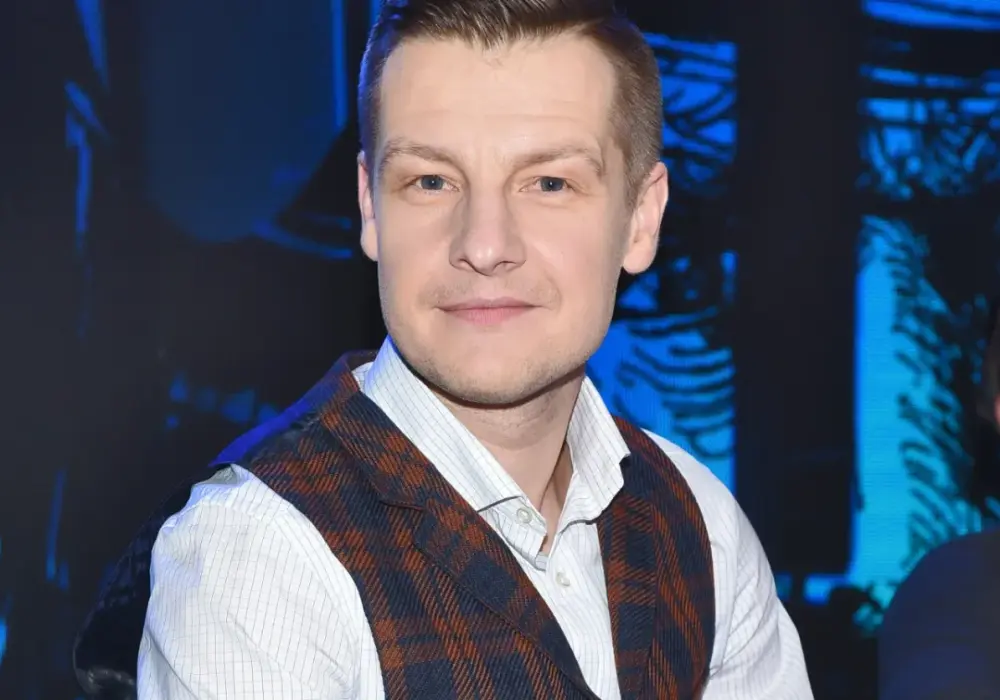 Rafał Mroczek: Żona Magdalena Czech, córka Zofia. Kim jest?