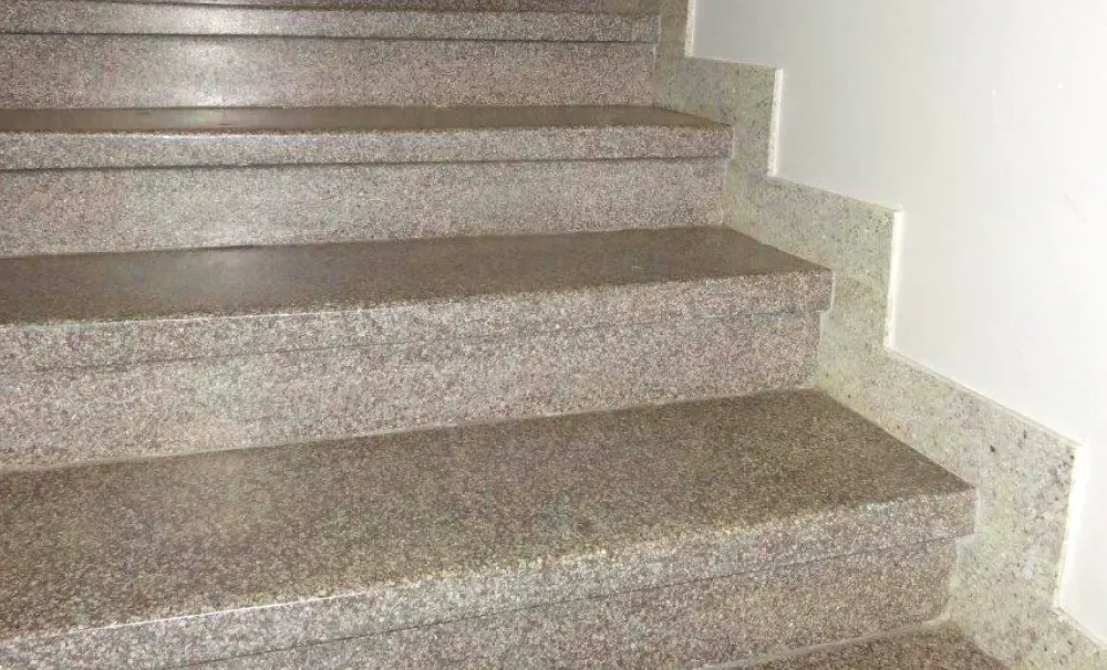 Rewelacyjny sposób na odnowienie starych schodów z lastryko bez remontu kapitalnego