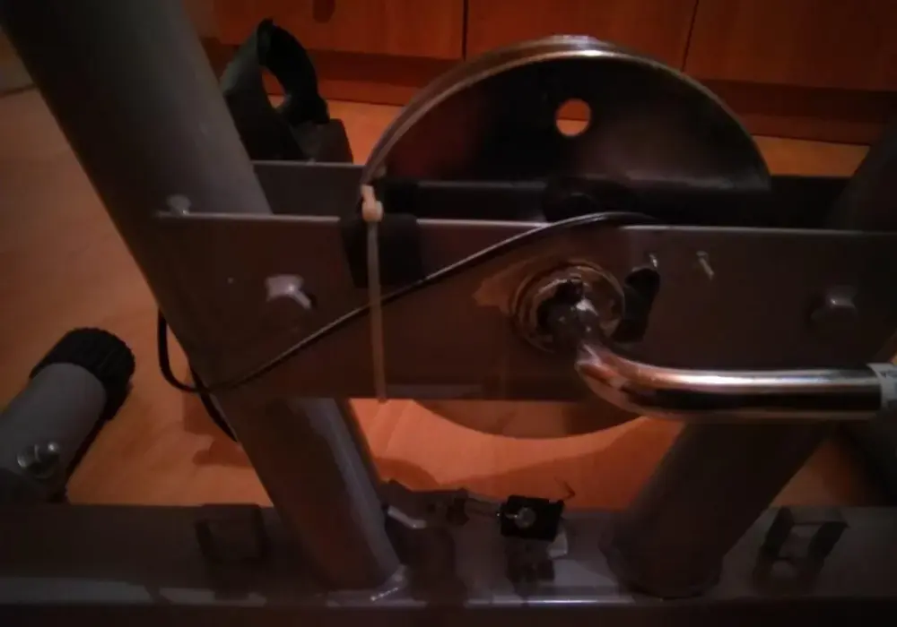 Jak naprawić opór w rowerze magnetycznym bez kosztownej wizyty u mechanika