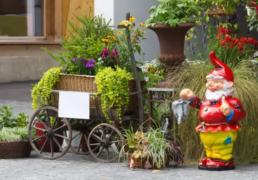 Jak jest po niemiecku krasnal ogrodowy? Fascynująca historia i cechy Gartenzwerg