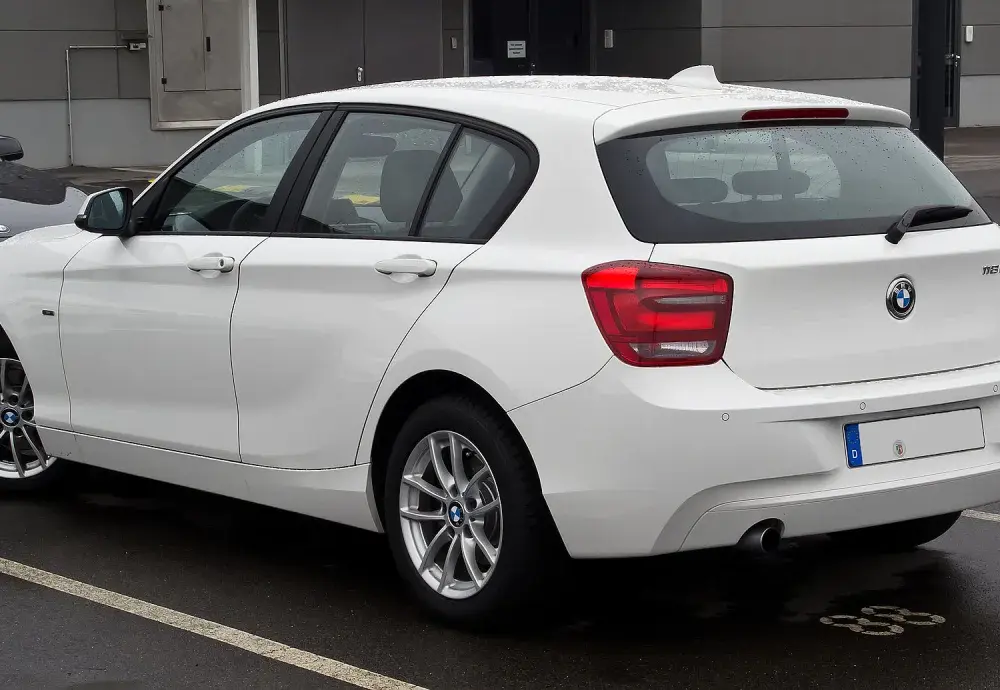 BMW seria 1 opinie: co mówią kierowcy o komforcie i awariach