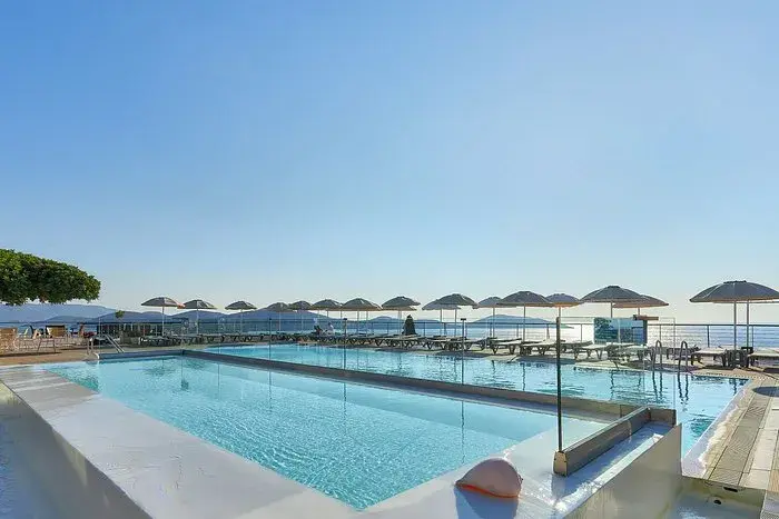 Elounda Ilion Hotel Crete: Luksus z widokiem na Spinalongę