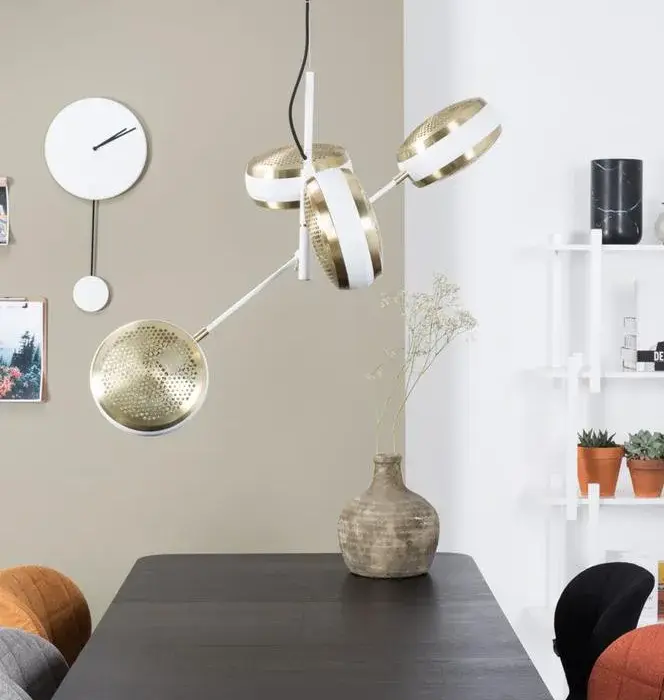 Jaki żyrandol do nowoczesnego salonu? 7 inspirujących porad