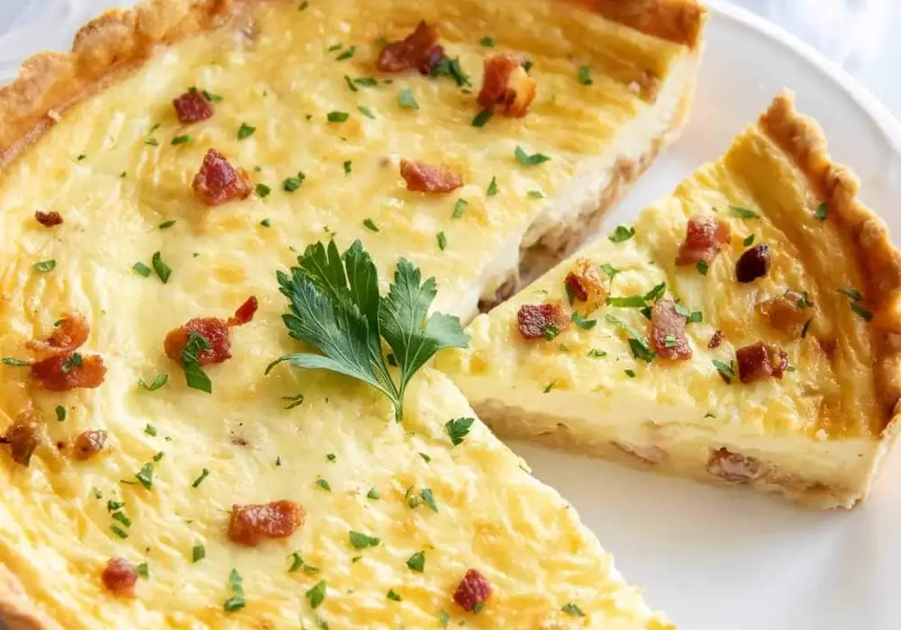 Przepis na quiche lorraine, który zachwyci Twoich gości