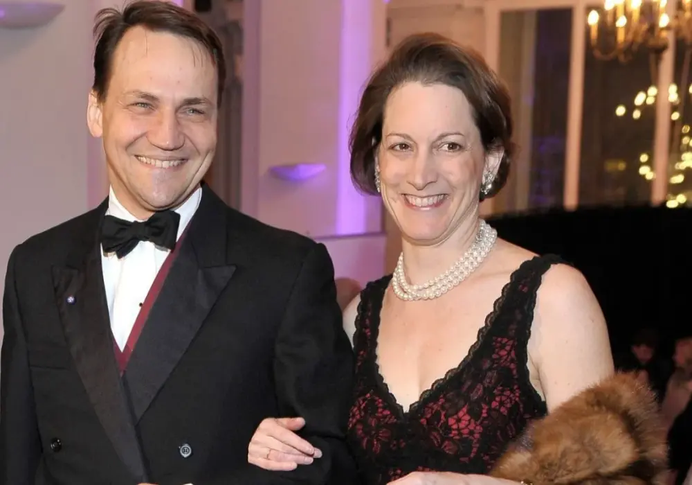 Kim jest żona Sikorskiego? Fascynujące życie Anne Applebaum