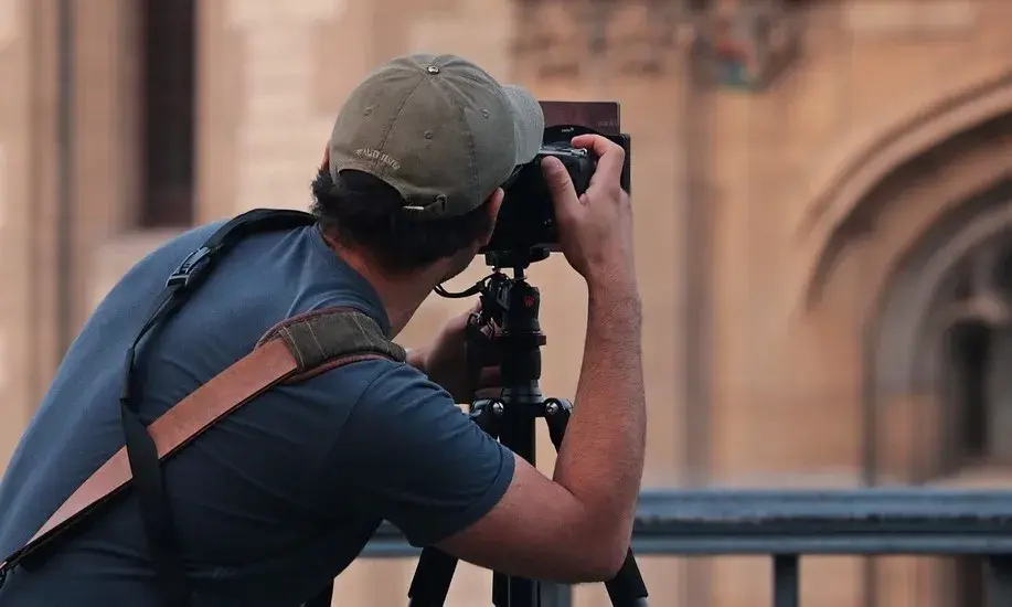 Ile naprawdę kosztuje dobry aparat fotograficzny i jak wybrać najlepszy?