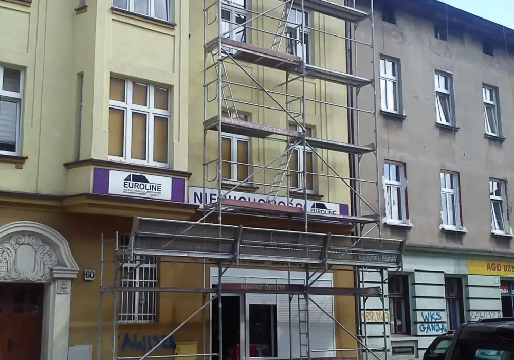 Montaż rusztowań Bydgoszcz – jak wybrać najlepsze firmy i uniknąć problemów