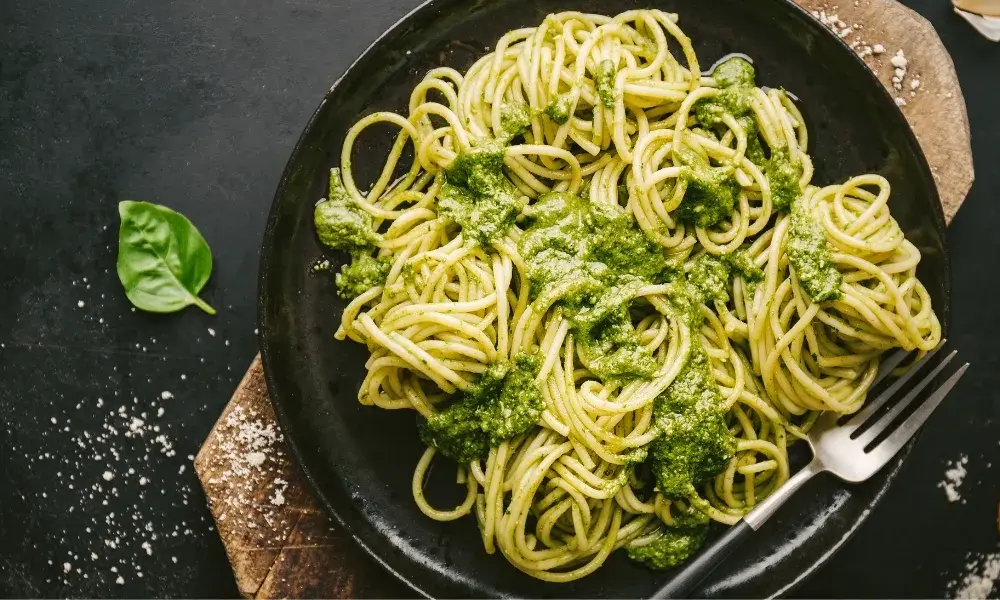 Pesto spaghetti - prosty przepis na pyszne danie bez wysiłku