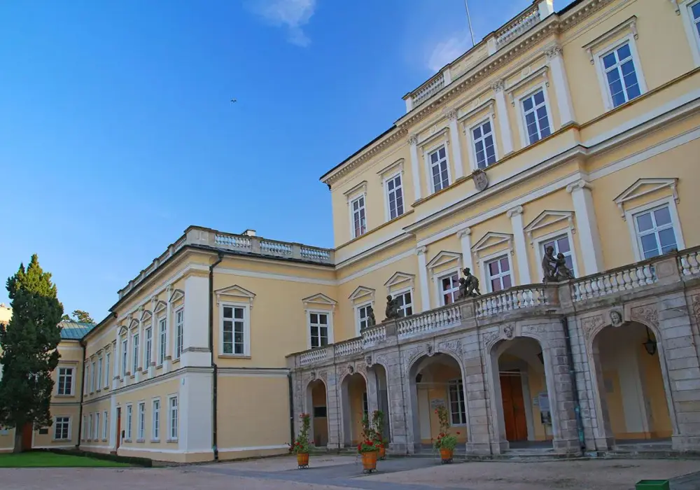 Najlepsze atrakcje turystyczne w Puławach, które musisz zobaczyć – praktyczne informacje i trasy