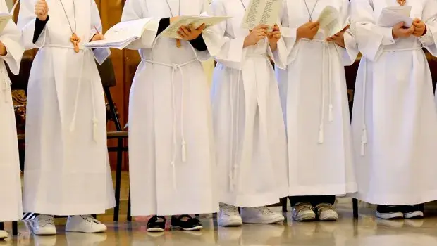 Dlaczego warto przyjmować komunię świętą i jak zmienia życie duchowe