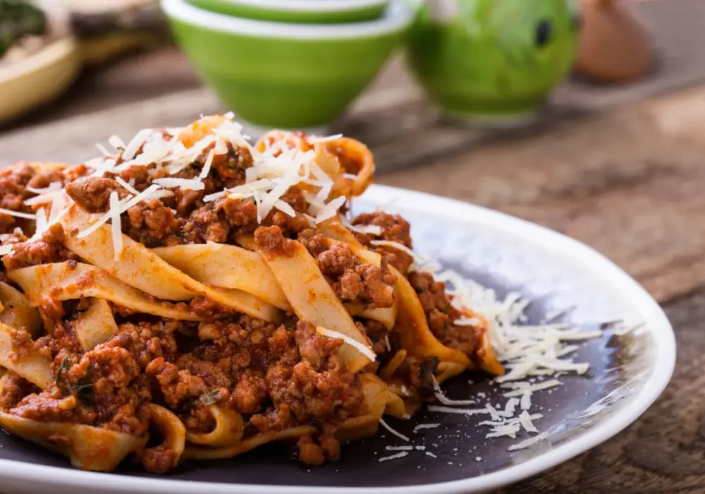 Jakie mięso na spaghetti: najlepsze wybory dla smaku bolognese
