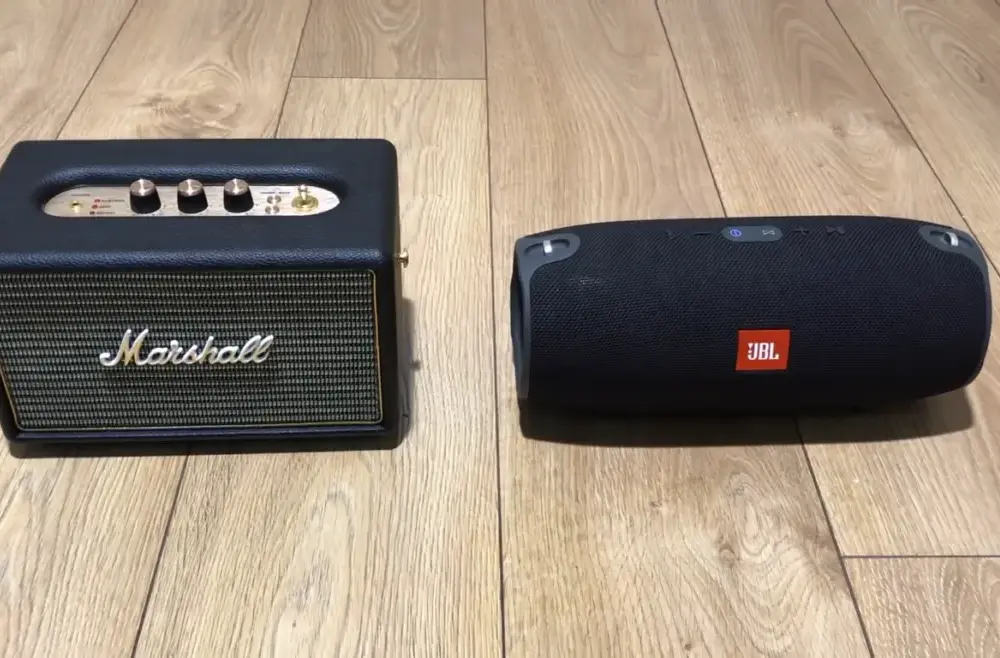 Marshall czy JBL – który lepszy? Porównanie jakości, ceny i designu