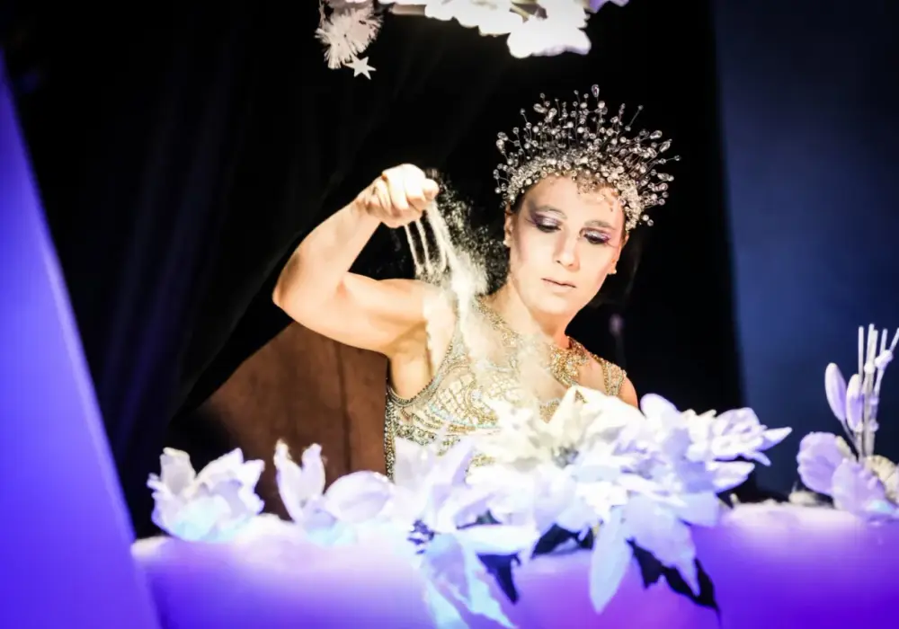 Teatr Piasku Królowa Śniegu - magia przedstawienia, której nie przegapisz